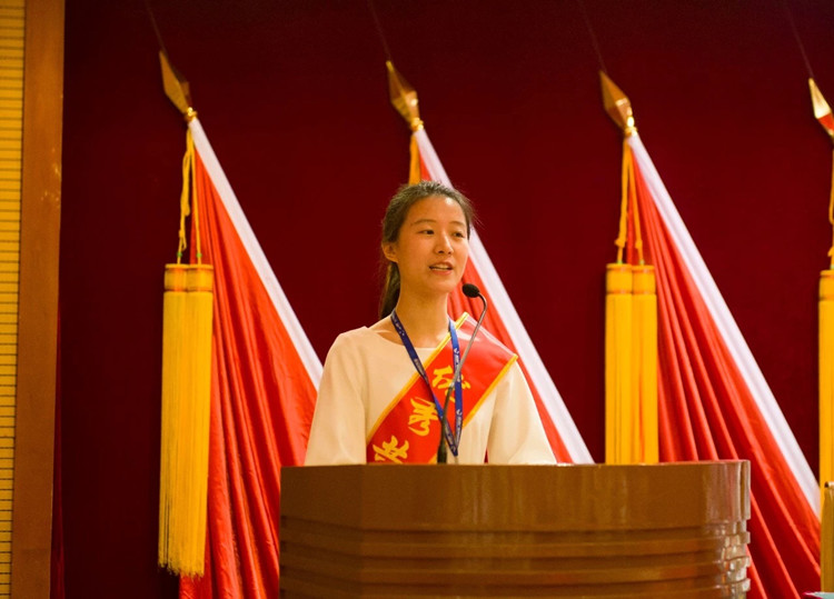 劉潔.jpg