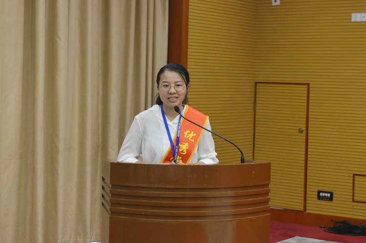 尤綺維.jpg