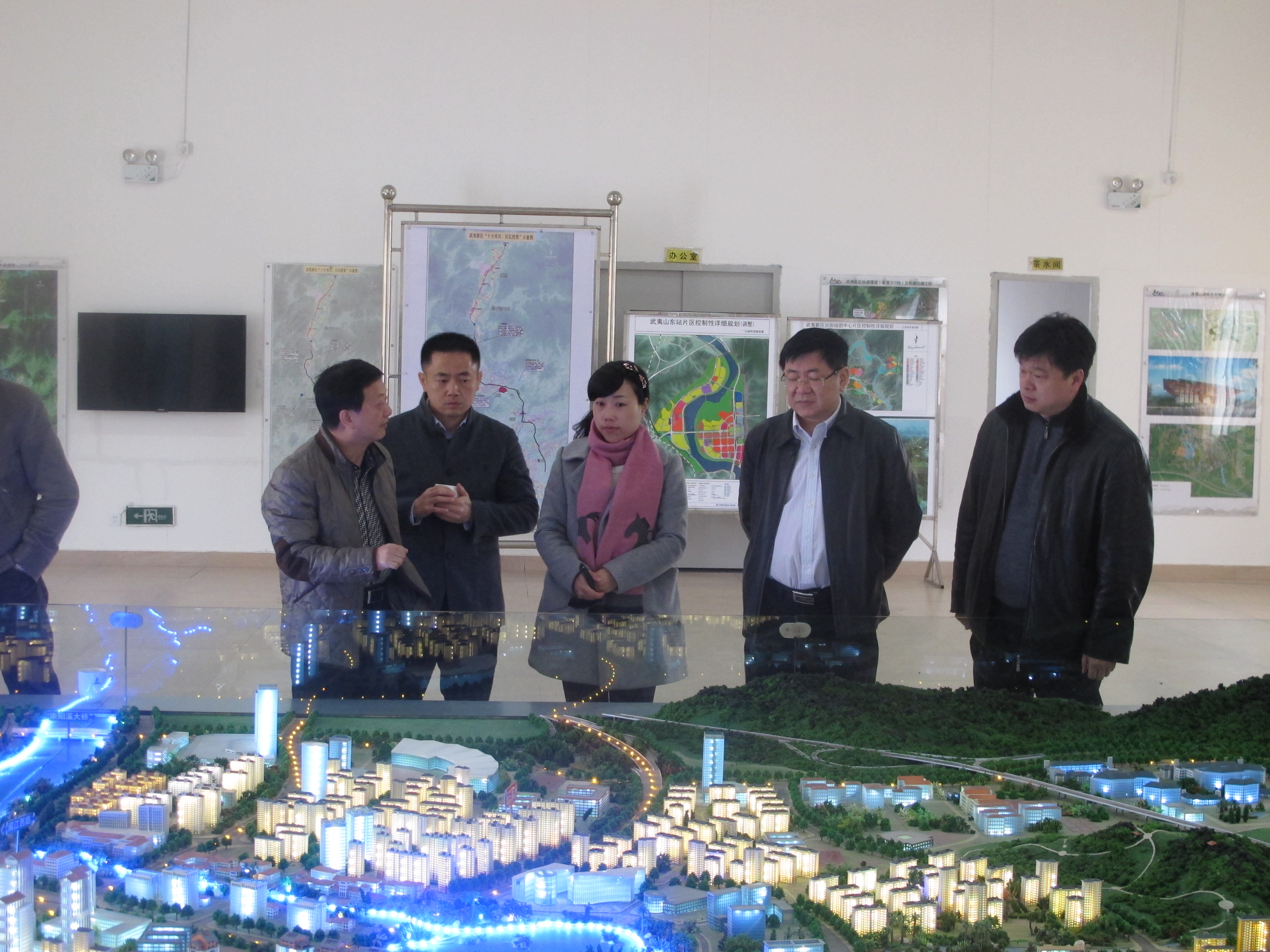 梁章林副總經理參觀武夷新區廣電網絡營業廳